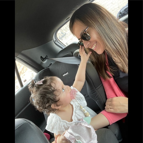 Meet your Posher, Ana - Picture 1 of 1